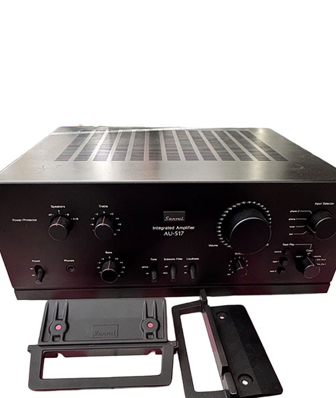 Amplifictore integrato vintage Sansui AU-517 con maniglie originali